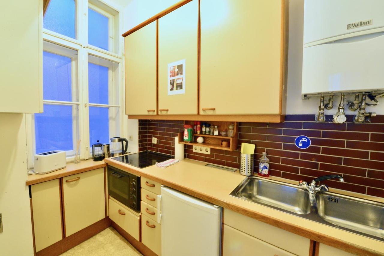 Charming With Balcony In Hip & Trendy Margareten Vienna Exterior photo